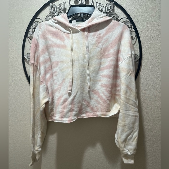 flirtitude Tops - Tie Dye Crop Hoodie